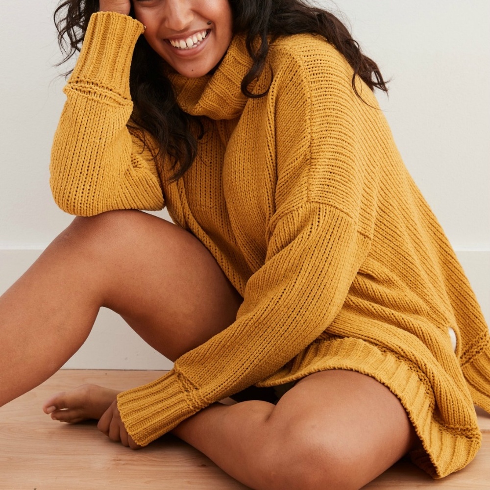 aerie - Chenille Oversized Mustard Yellow Chunky Cozy Turtleneck - Medium